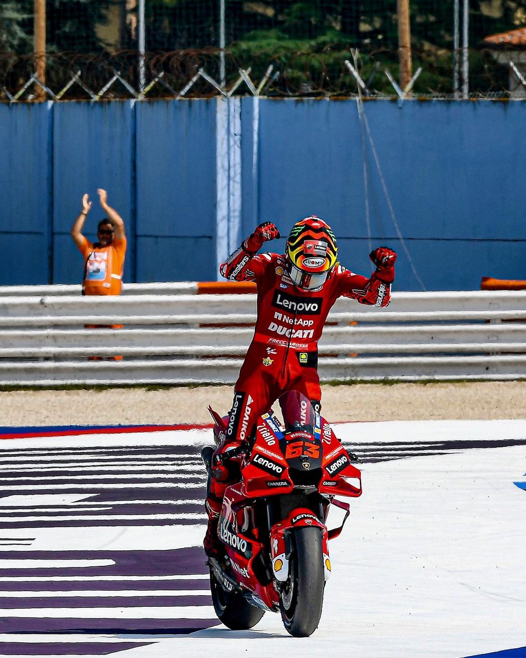 Fantastis! Dapat Miliaran Rupiah Pasca Jadi Juara Dunia MotoGP 2022, Francesco Bagnaia 'Auto Tajir', Nih!