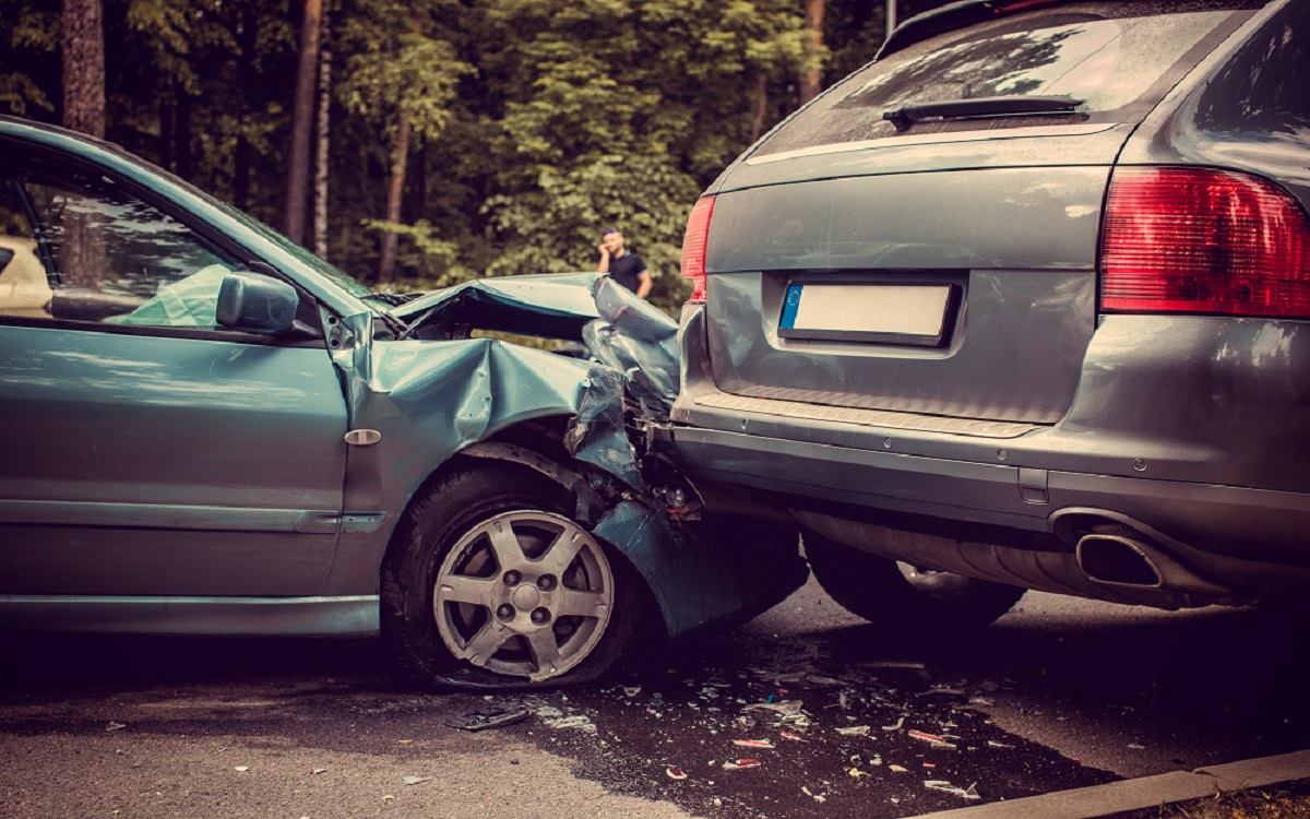 Tips Menghindari Kecelakaan Beruntun Pada Saat Berkendara, Ketahui Juga Penyebabnya!