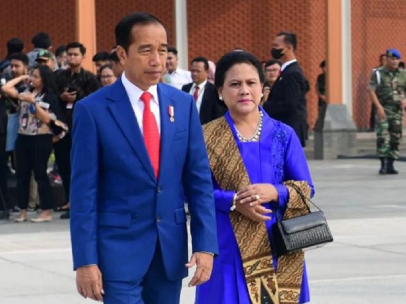 Presiden Jokowi Akan Beri Gelar Tanda Jasa dan Kehormatan ke 18 Tokoh, Ada Ibu Negara Iriana Jokowi!