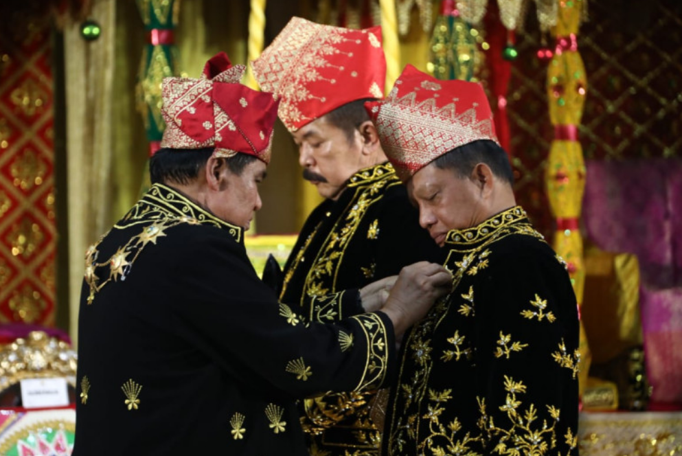 Mendagri Tito Karnavian Dianugerahi Gelar Adat Melayu