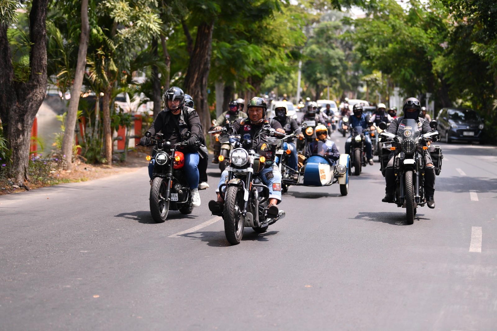  One Ride 2024 dengan Jumlah Peserta Terbanyak dari 8 Kota, Royal Enfield Indonesia Cetak Rekor MURI