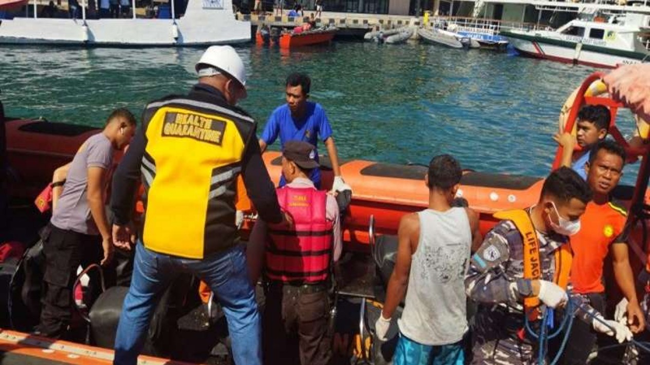 Peringatan akan Bahaya Gelombang Tinggi! Wisatawan Tewas Tenggelam saat Diving di Perairan Pulau Mauawang