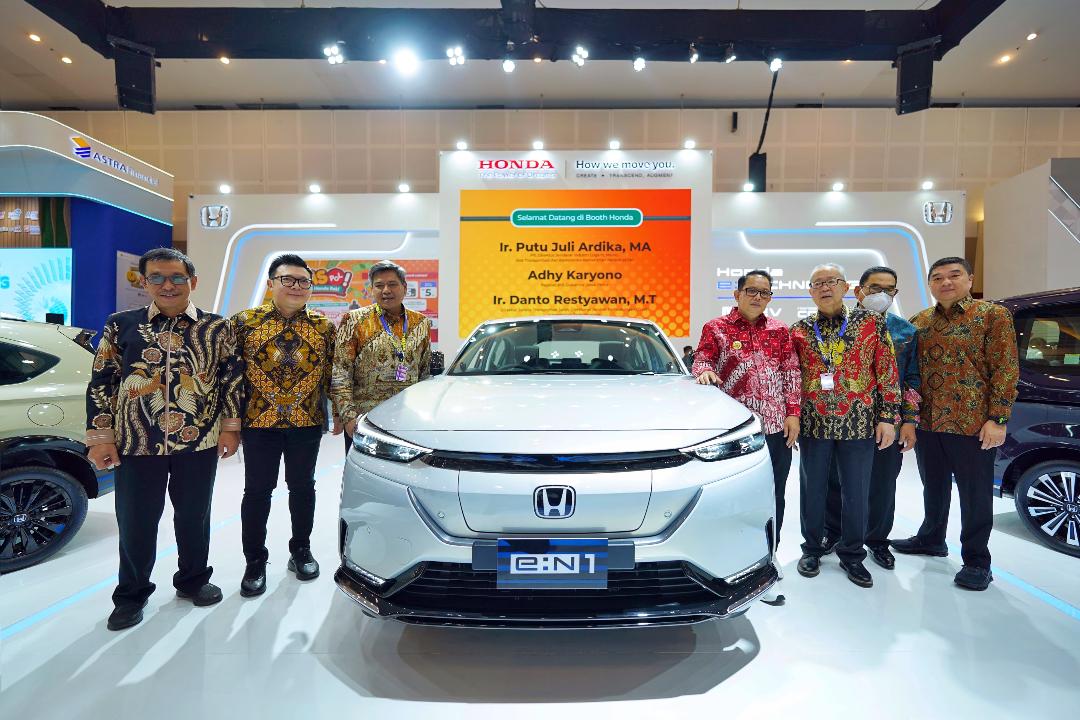 Mobil Listrik Honda e:N1 Tampil Perdana di GIIAS Surabaya