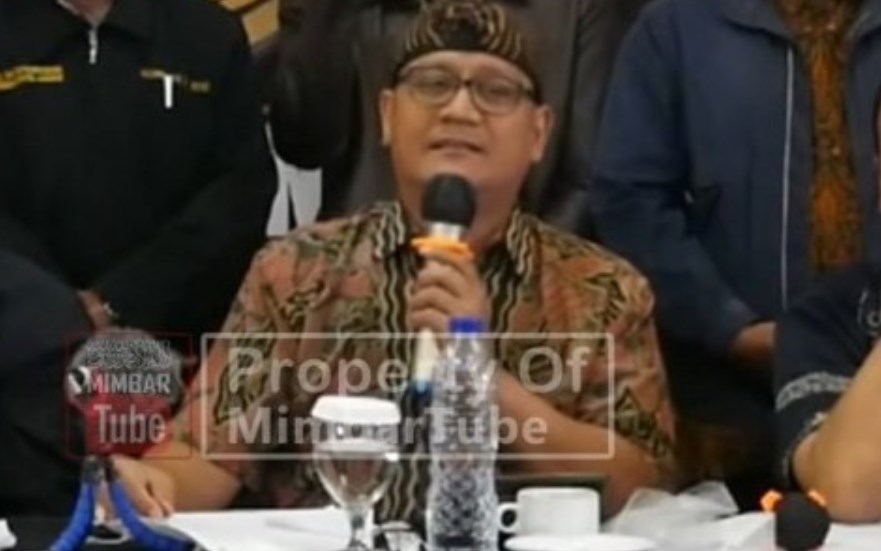 Edy Mulyadi Siap Jalani Hukum Adat Kalimantan, Tim Kuasa Hukum Ajukan Beberapa Syarat ini yang Harus Dipenuhi?