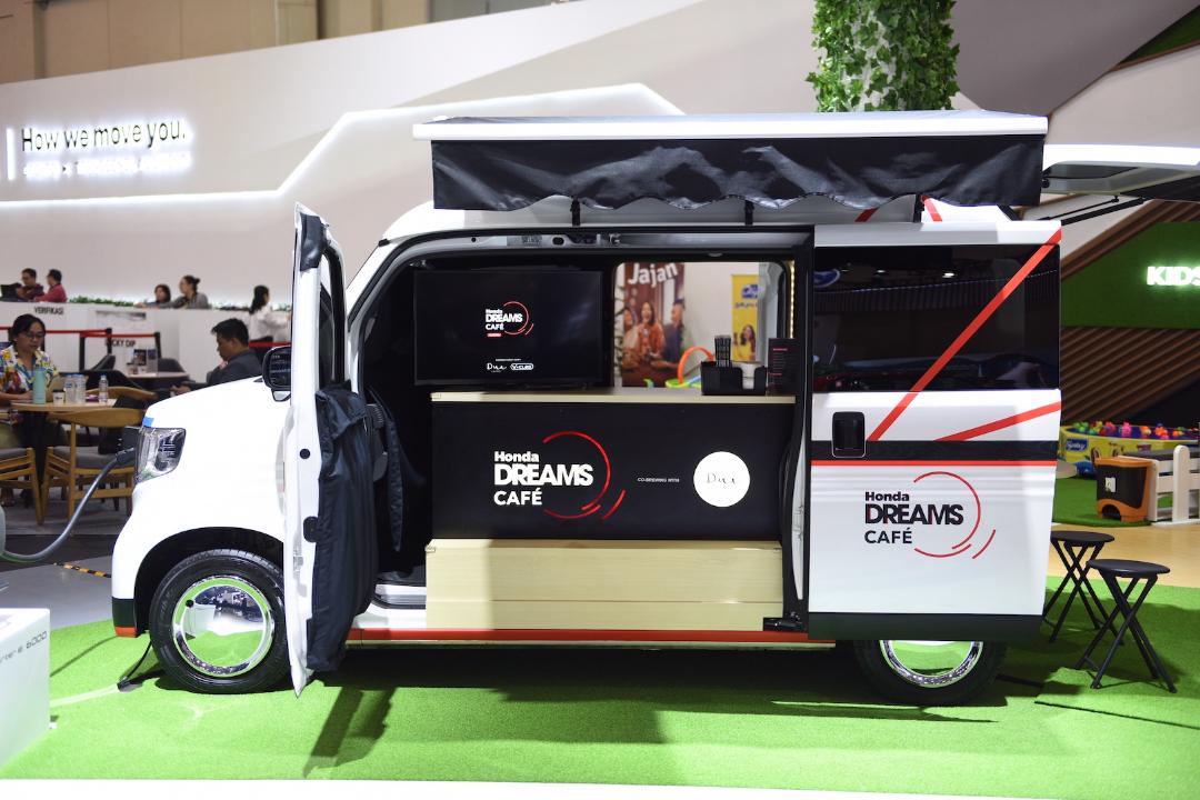 Hadir di GIIAS 2024, Honda Tampilkan Mobile Cafe Elektrik Pertama di Dunia