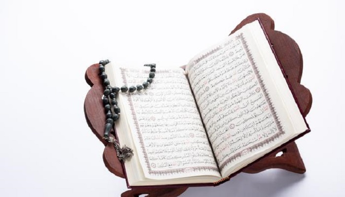 Masha Allah! Seorang Warga Berhasil Selamatkan Al-Quran Saat Masjid Raya  JIC Terbakar