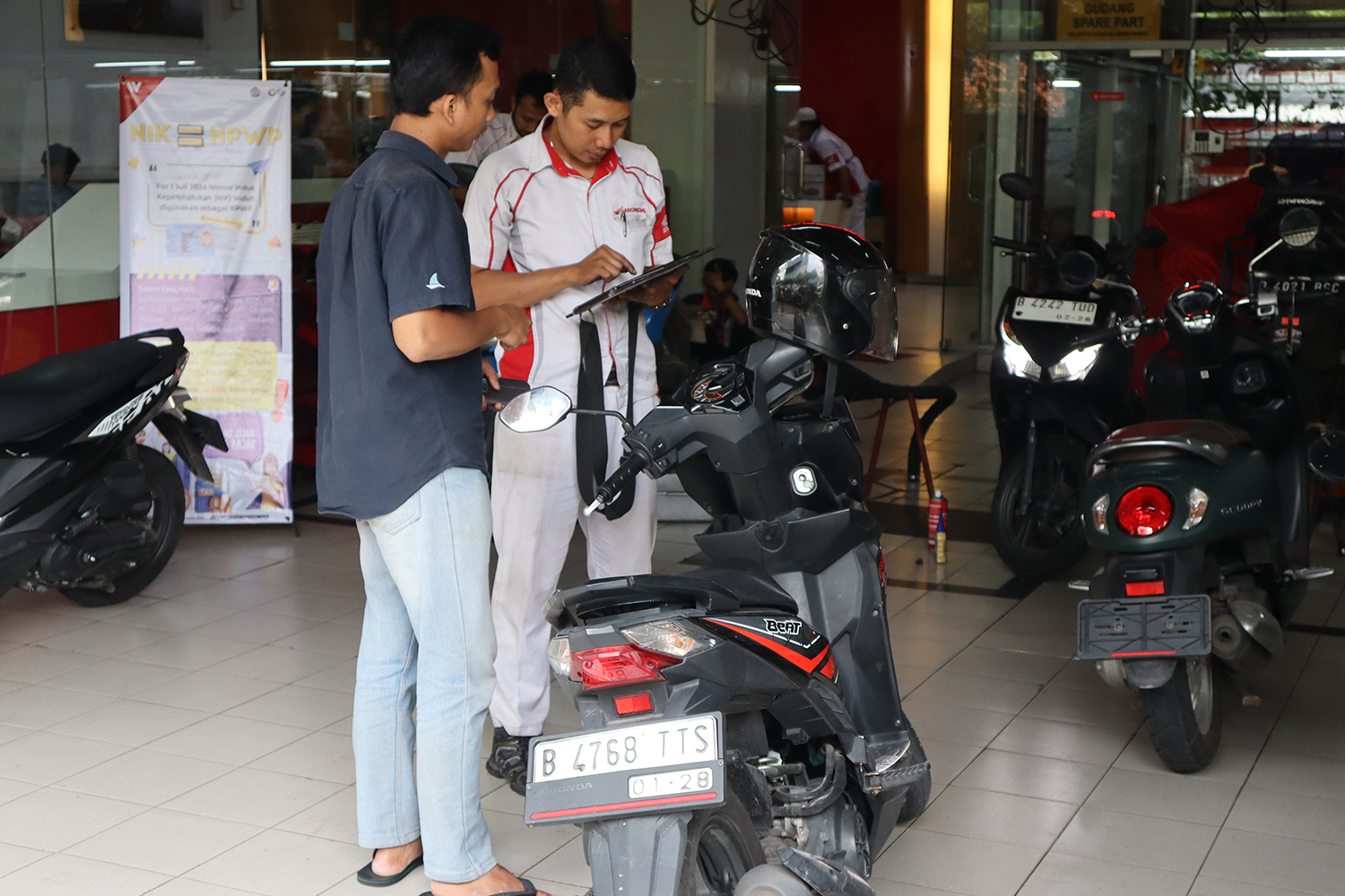 Kendaraan Tetap Sehat di Hari Pahlawan, Manfaatkan Diskon 15 Persen dari AHASS untuk Sepeda Motor Matik