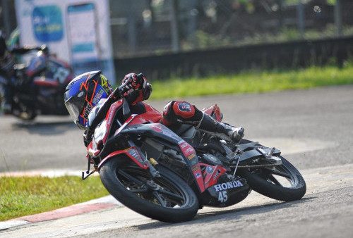 Duo Pembalap Honda Daya Jayadi Siap Tempur di Seri Perdana Oneprix 2023