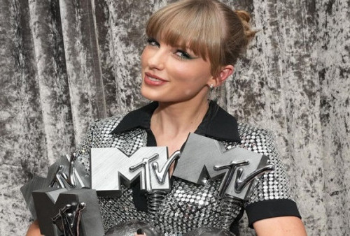 Taylor Swift Dinobatkan Jadi Artis Terbaik MTV EMA 2022, Borong 4 Piala Sekaligus!