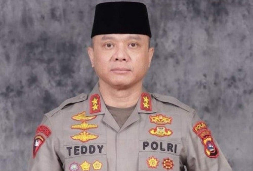 Irjen Teddy Minahasa Kesal ke AKBP Dody yang Sebut Namanya Saat Pemeriksaan: 'Siapa yang Bisa Nolong?'