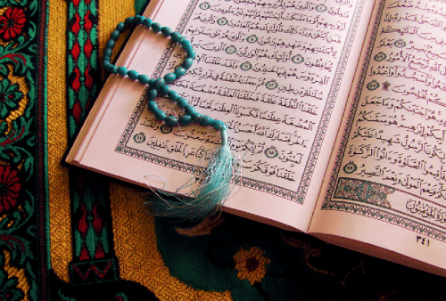 Ustadz Adi Hidayat Bagikan Rahasia Khatam Quran di Bulan Suci Ramadhan