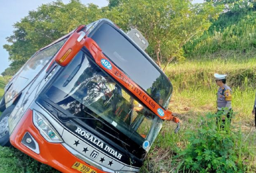 Tragis! 7 Orang Tewas Dalam Kecelakaan Bus Rosalia Indah di Tol Pemalang-Batang