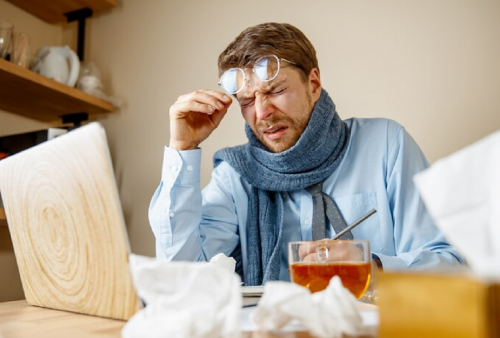 Ini 3 Cara Alami Mengatasi Alergi Dingin, Coba Tetap Tenang!