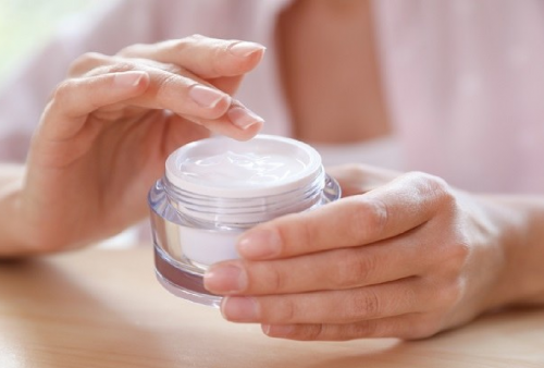 7 Tips Memilih Skincare dengan Benar, Salah Pilih Malah Bikin Jerawatan!