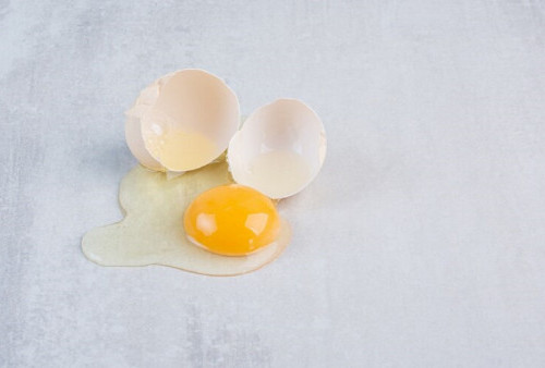 Ibu Hamil Jangan Makan Telur Setengah Matang, Kesehatan Bayi Bisa Terancam!