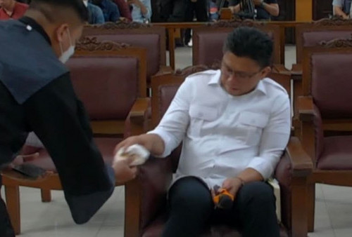 Otaki Pembunuhan Brigadir J, Tangis Sambo di Persidangan Pecah Ratapi Karirnya Hancur: 'Saya Malu'