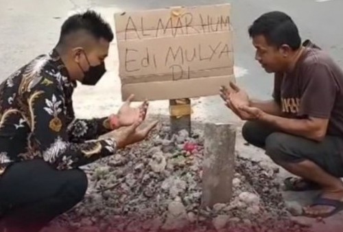 Waduh! Ada Kuburan 'Almarhum Edi Mulyadi' di Samarinda, Ini Bentuk Kekesalan Warga Terkait Istilah Jin Buang Anak?