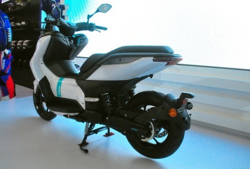Dukung Tercapainya Carbon Neutral, Tes Market Motor Listrik Yamaha E01 Resmi Dimulai