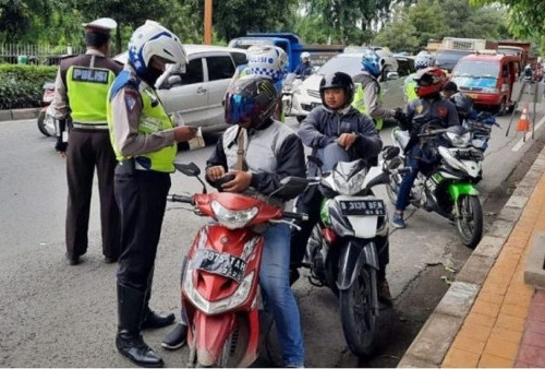 Dinas Lingkungan Hidup DKI Jakarta Terapkan Sanksi Tilang untuk Motor yang Tidak Jalani Uji Emisi!