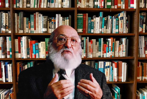Pendidikan Pedagogi Kritis Paulo Freire, Kritik Pendidikan Model Perbankan