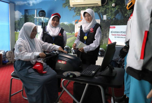 Duta Safety Riding Peroleh Beasiswa Pendidikan dari Yayasan AHM