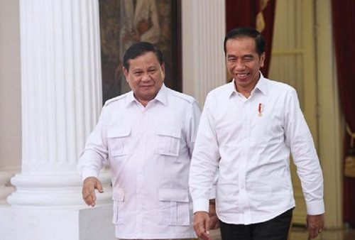 Ujang Komarudin Prediksi Jokowi Bakal Dukung Prabowo