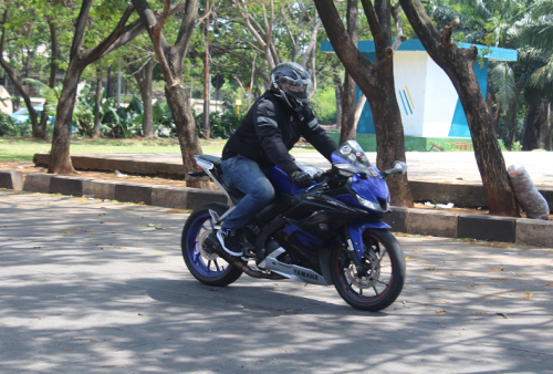 Begini Cara Naik Motor Sport Yamaha yang Benar Menurut Yamaha Riding Academy