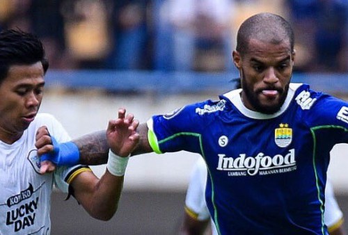 Pelatih Persib Bandung Luis Milla Berhasil Raih Tiga Poin 