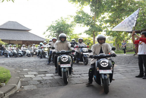 Sensasi Kendarai New Honda Scoopy di Pulau Dewata, Unik dan Fashionable Banget!