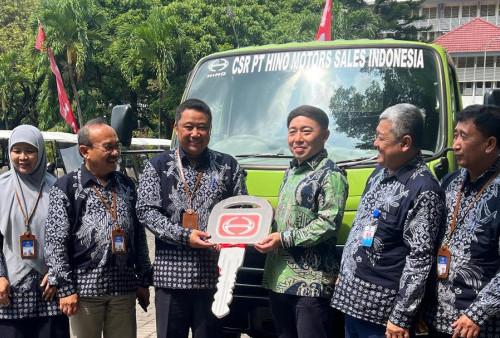 HMSI Serahkan Truk Hino 300 sebagai Media Pembelajaran Praktik di Fakultas Teknik UNY