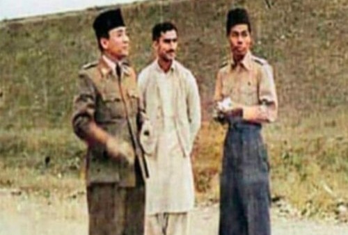 Foto Bung Karno Bersama Ayah Habib Rizieq dan Jenderal Soedirman Viral, Benarkah? Cek Faktanya