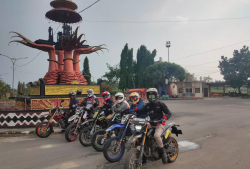 Uji Kekompakan, 13 Kracker Jabodetabek Turing Menuju Jambore Supermoto Sumatera 2023