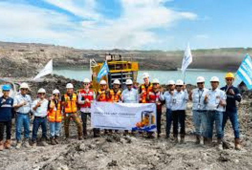 PT Star Wagen Indonesia Serah Terima Dewatering Pump Atlas Copco kepada PT Putra Perkasa Abadi