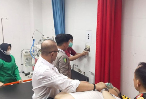 Dilarikan ke Rumah Sakit, Ketua Bawaslu Pingsan Saat HUT ke-77 Bhayangkara Polri