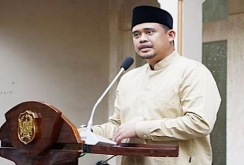 Low Profile.. Bobby Nasution Berangkat Kerja Naik Motor, Netizen Beri Pujian: Ini Baru Mantan Bang!