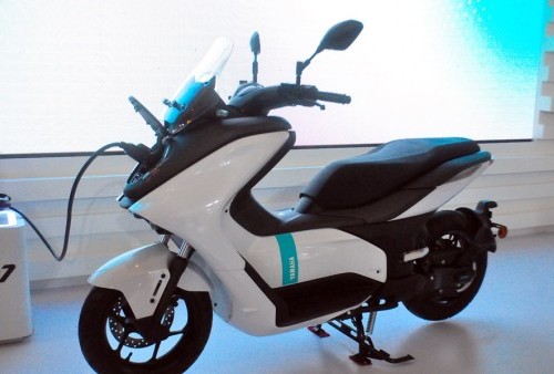 Spesifikasi Motor Listrik Yamaha E01, Bisa Melaju Hingga Jarak 104 Km