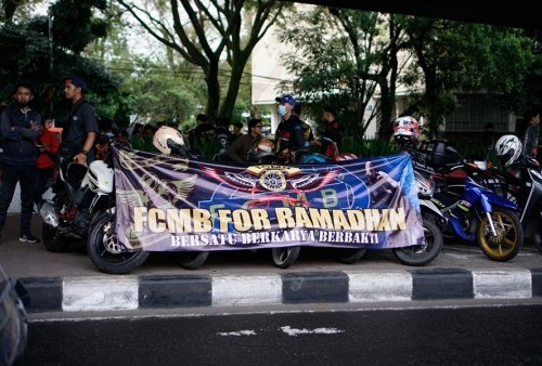 Kompak! FCMB Bandung Bersatu Bagi-bagi Takjil dan Kegiatan Positif Lainnya di Bulan Ramadan