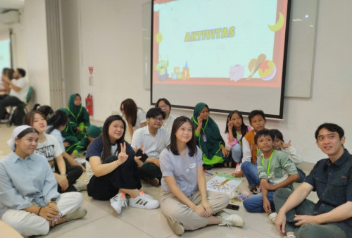 AMSA Universitas Atma Jaya Berbagi Kasih dalam Charity Children Camp 2024