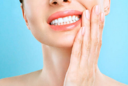 5 Bahan Alami yang Ampuh Hilangkan Kerak Gigi Membandel, Yuk Lakukan Cara Mudah Ini!