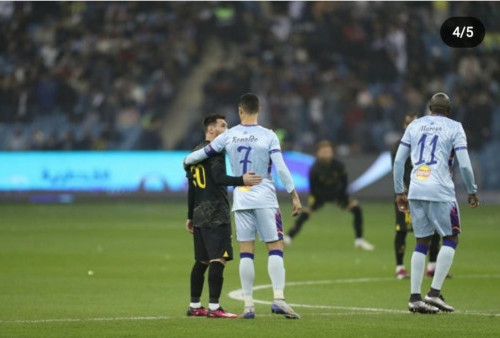 Duo Rival Sejati Pamer Kemesraan Usai Laga PSG VS Al Nassr 