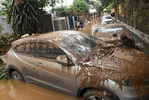 Ciri-ciri Mobil Bekas Banjir Ini Wajib di Pahami, Nomor 1 Tips Paling Jitu