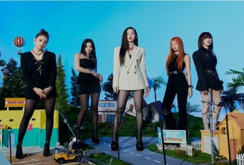 Luar Biasa! Album ke-6 Red Velvet Queendom 'Rajai' Tangga Lagu di Puluhan Negara, Reveluv Wajib Kagum!