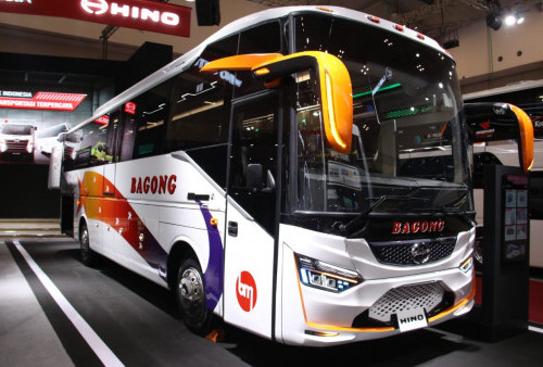 Hino Bus AK 240 Space Frame Mejeng di GIIAS 2024