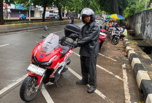 Sudah Memasuki Musim Hujan Menyoal Jas Hujan Jangan Salah Peruntukan dan Tetap #Cari_aman