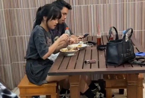 Fuji dan Thariq Halilintar Keciduk Makan Berduaan Pakai Baju Couple, Balikan Nih?