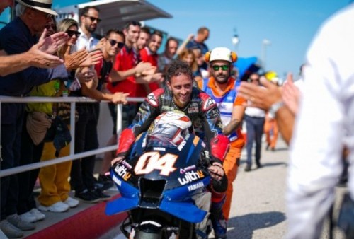 Dorna Resmi Nobatkan Andrea Dovizioso dan Hans-Georg Anscheidt Sebagai Legenda MotoGP