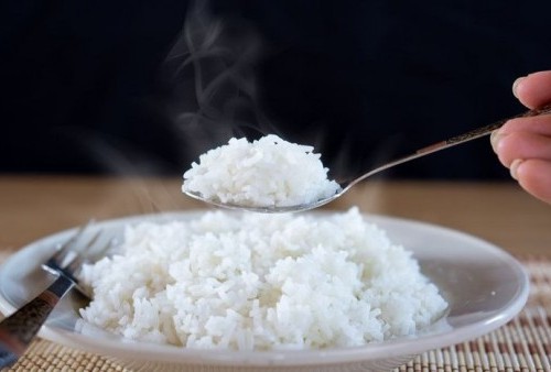 Perlu Tau: Selain Mengenyangkan, Ternyata Nasi juga Punya 3 Manfaat Lain yang Tak Terduga 