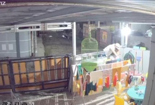 Heboh! Pria Pencuri Pakaian Dalam Wanita Di Jemuran Terekam CCTV