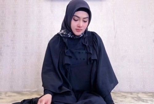 Banyak Ibadah di Bulan Ramadhan, Kini Princess Syahrini Tampil Lebih Islami, Netizen pun Kagum! 