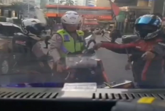 VIRAL! Relawan Ambulans Ditilang Polisi Saat Sedang Mengawal, Sampai Pasien Kena Pentok